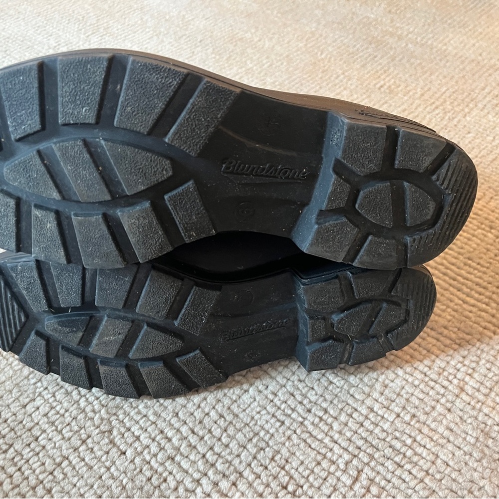 Blundstone Chelsea 
Women's Style 500 Stout Brown Leather Boots - Picture 3 of 12